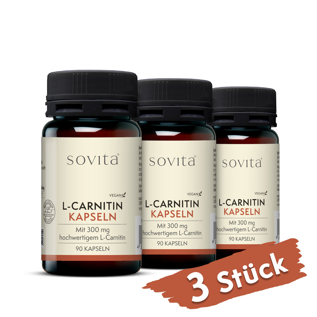 Drei Dosen Sovita L-Carnitin Kapseln aus Kunststoff nebeneinander mit dem Hinweis „3 Stück“.