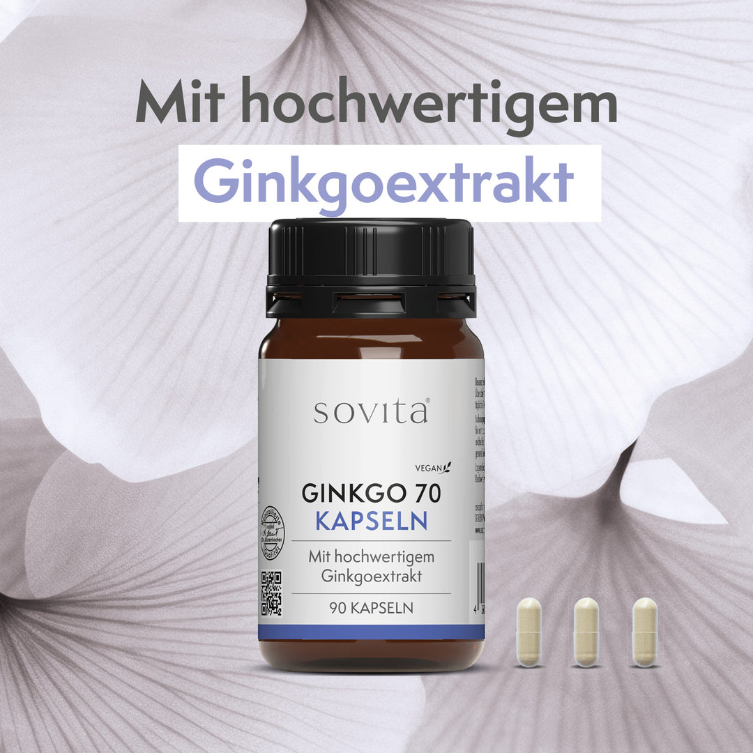 Produktabbildung der Ginkgo 70 Kapseln vor großformatiger, hell-violetter Blütenstruktur mit hervorgehobener Textzeile „Mit hochwertigem Ginkgoextrakt“